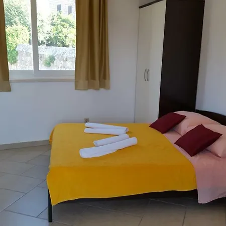 Tony Apartment *